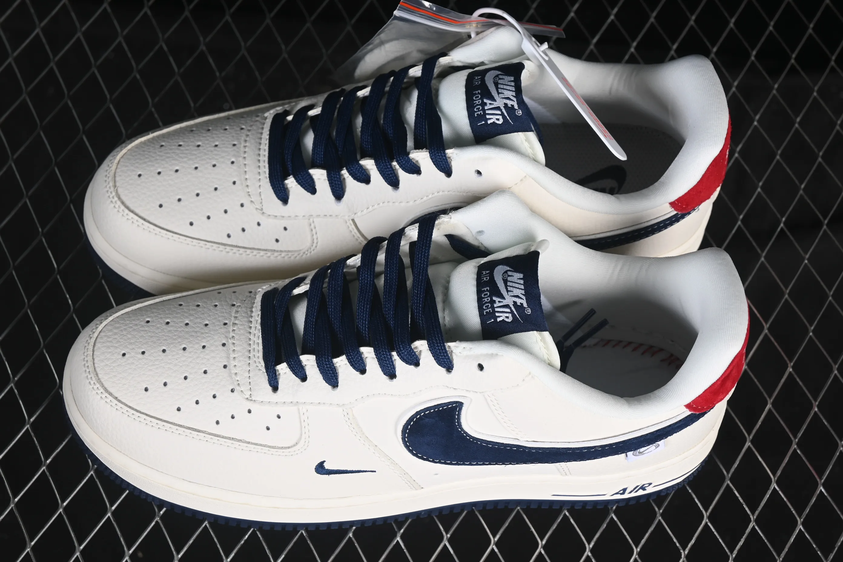 All Categories Nk Air Force 1 Air Force Series Nk Air Force 1 Low Air Force Low Nike Air Force 1'07 Low Blue Red Beige Blue Red Pig Eight Leather Air Force One Low Casual Shoes DD1982-326